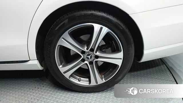 Mercedes-Benz E-Class W213 id 4356569 из Кореи 13