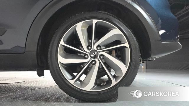 Kia Niro id 4742142 из Кореи 13