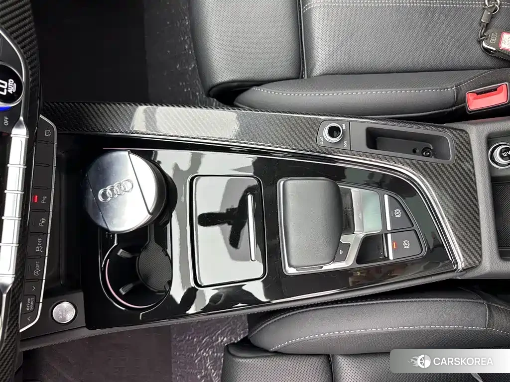 Audi A4L id 4600645 из Китая 13