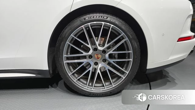 Porsche Panamera (976) id 4853569 из Кореи 13