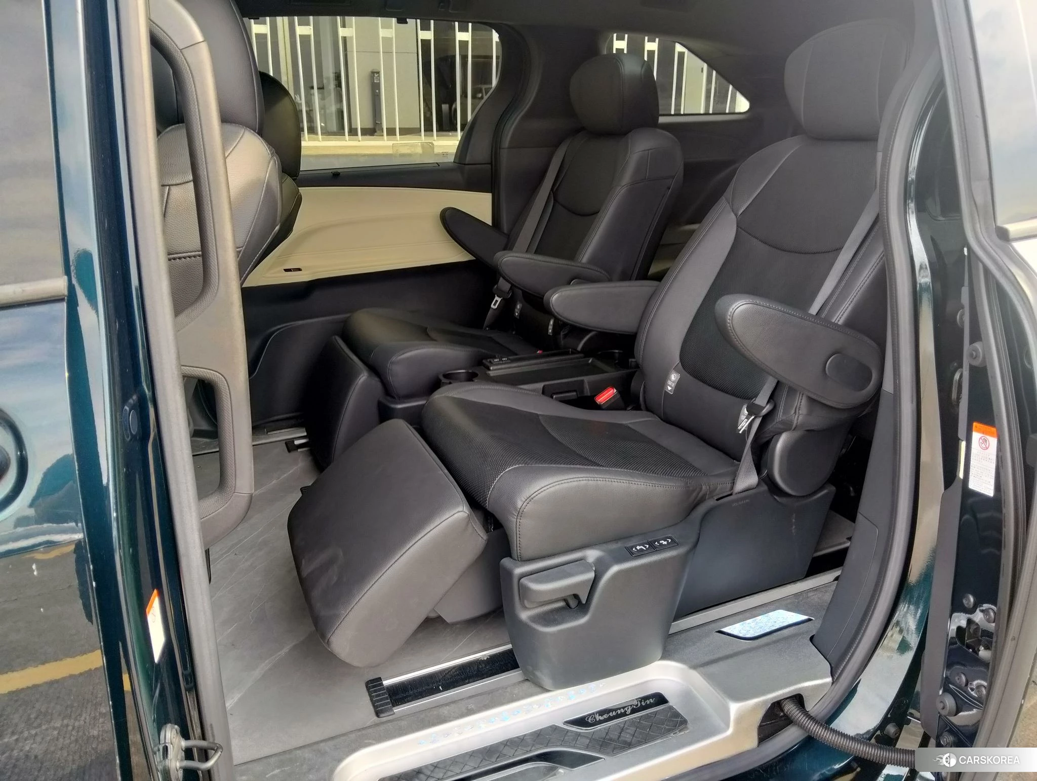 Toyota Grevia id 4504889 из Китая 13