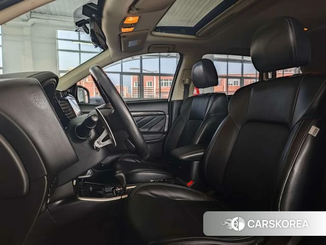 Mitsubishi  Outlander id 4214991 из Китая 13