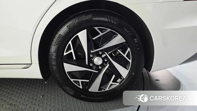 Hyundai The New Grandeur IG Hybrid id 4293236 из Кореи 13