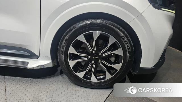 Kia Carnival 4th generation id 4637051 из Кореи 13