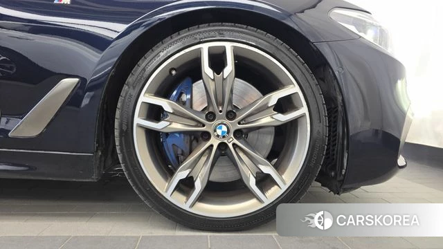 BMW 5 Series (G30) id 4900927 из Кореи 13