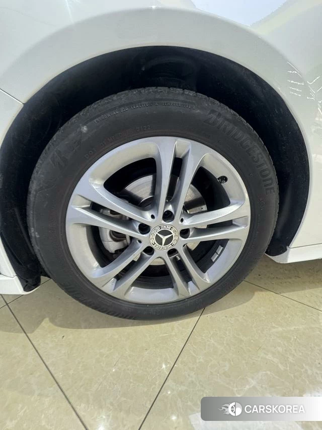 Mercedes-Benz Class A id 4335692 из Китая 13
