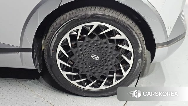 Hyundai Ionic 5 id 4534878 из Кореи 13