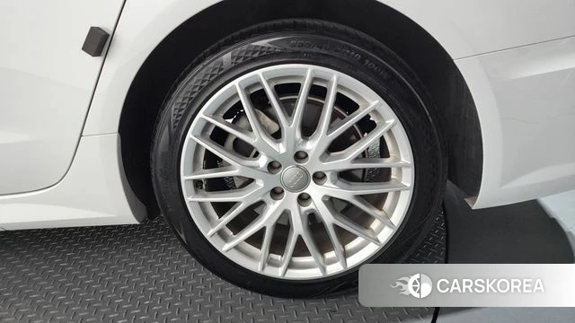 Audi New A6 id 4477390 из Кореи 13