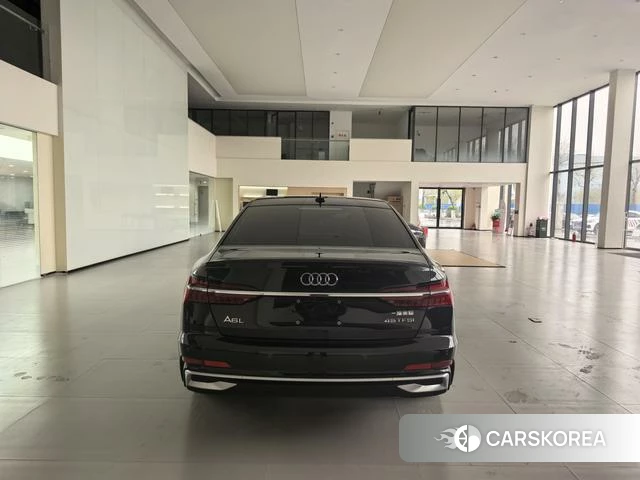 Audi A6L id 3927123 из Китая 13