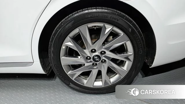 Hyundai The New Grandeur IG Hybrid id 4224686 из Кореи 13