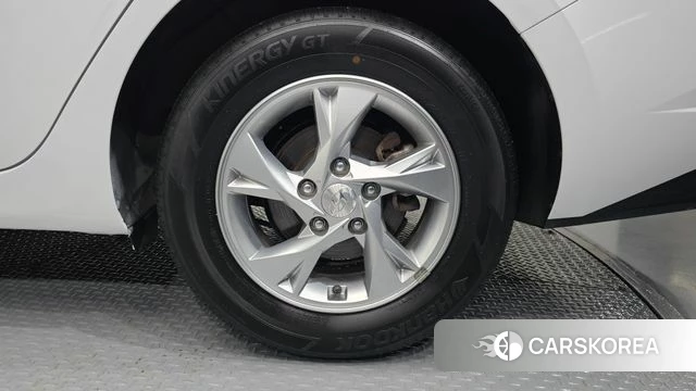 Hyundai Avante (CN7) id 4519595 из Кореи 13