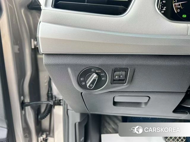 Volkswagen Bora id 4276255 из Китая 13