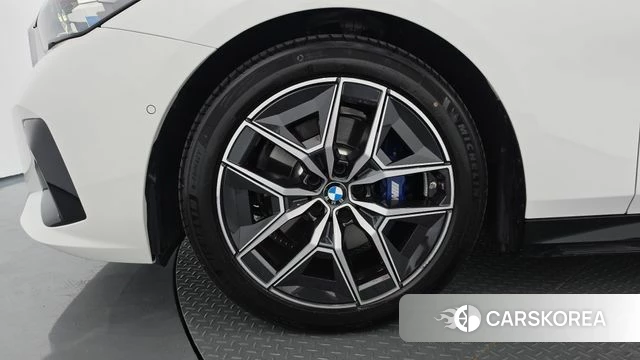 BMW 5 Series (G60) id 4681374 из Кореи 13