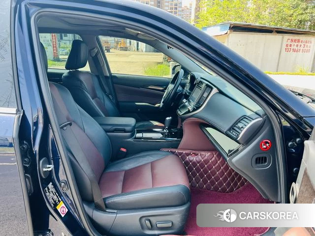 Toyota crown id 4220891 из Китая 13
