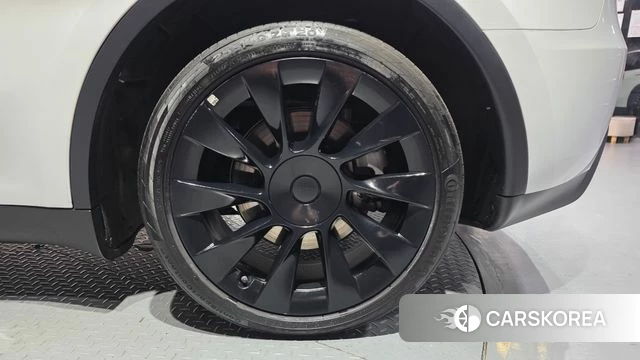 Tesla Model Y id 4443031 из Кореи 13