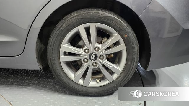 Hyundai Avante AD id 4411454 из Кореи 13