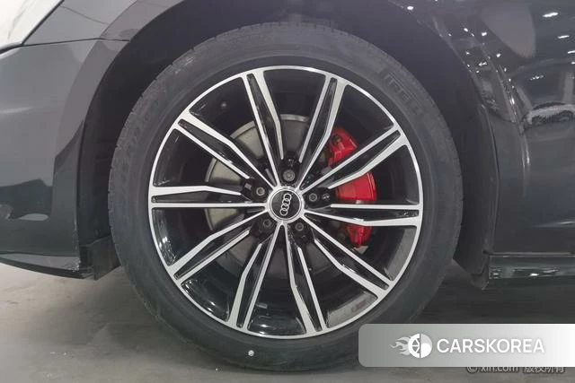 Audi A6L id 4297706 из Китая 13