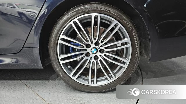 BMW 5 Series (G30) id 4508043 из Кореи 13