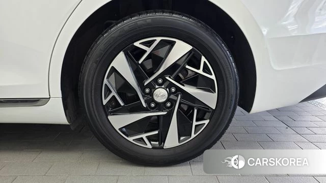Hyundai The New Grandeur IG Hybrid id 4768843 из Кореи 13