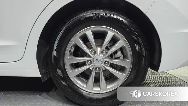 Hyundai The New Avante AD id 4345297 из Кореи 13
