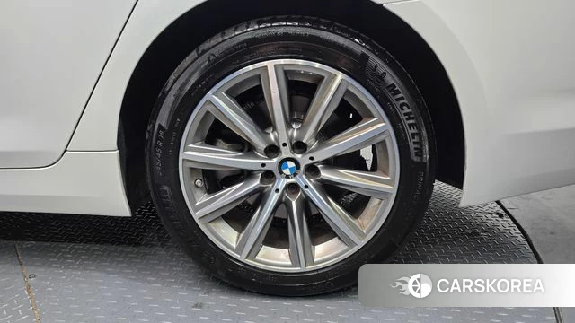 BMW 5 Series (G30) id 4703068 из Кореи 13