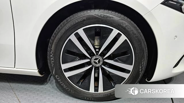 Mercedes-Benz A-Class W177 id 4202536 из Кореи 13