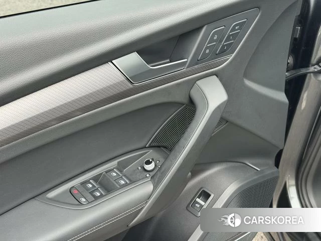 Audi Q5L id 4212430 из Китая 13