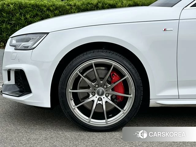 Audi A4L id 4236412 из Китая 13