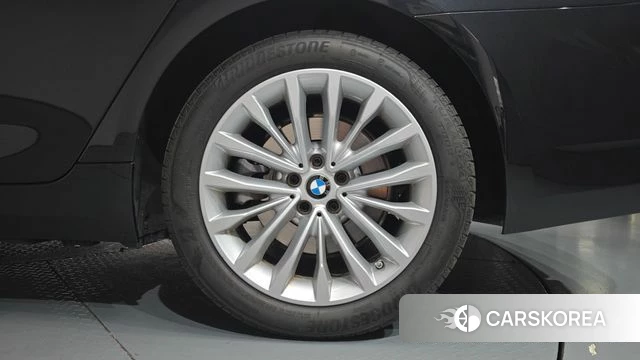 BMW 5 Series (G30) id 4293730 из Кореи 13