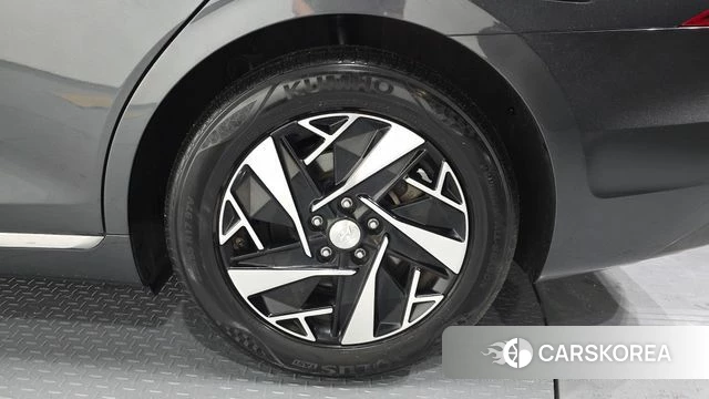 Hyundai The New Grandeur IG Hybrid id 4282287 из Кореи 13