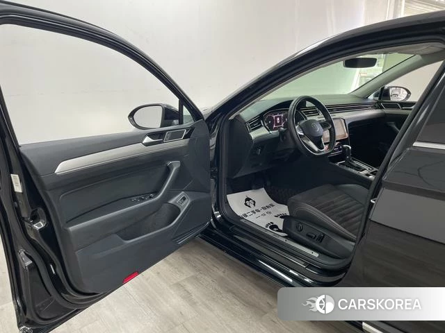 Volkswagen Magotan id 4321336 из Китая 13