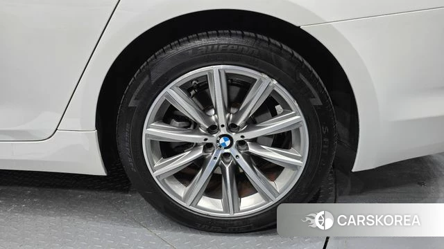 BMW 5 Series (G30) id 4536013 из Кореи 13