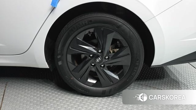 Hyundai Avante Hybrid (CN7) id 4572513 из Кореи 13