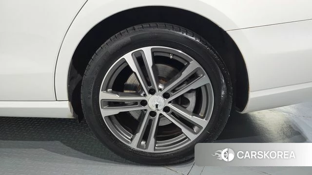 Mercedes-Benz E-Class W213 id 4894321 из Кореи 13
