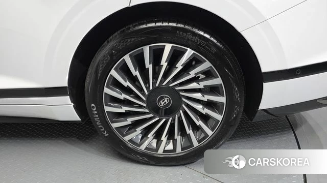 Hyundai Grandeur (GN7) id 4499521 из Кореи 13
