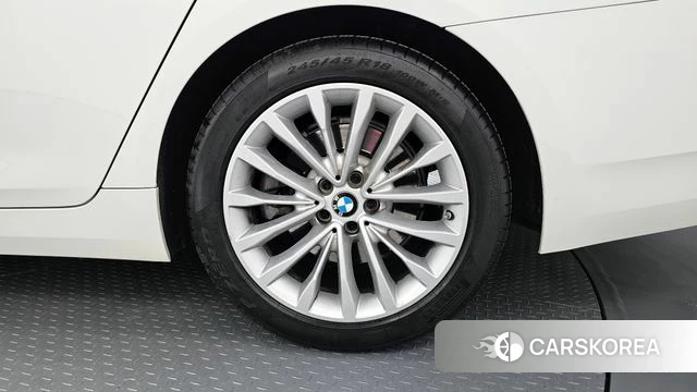 BMW 5 Series (G30) id 4294027 из Кореи 13