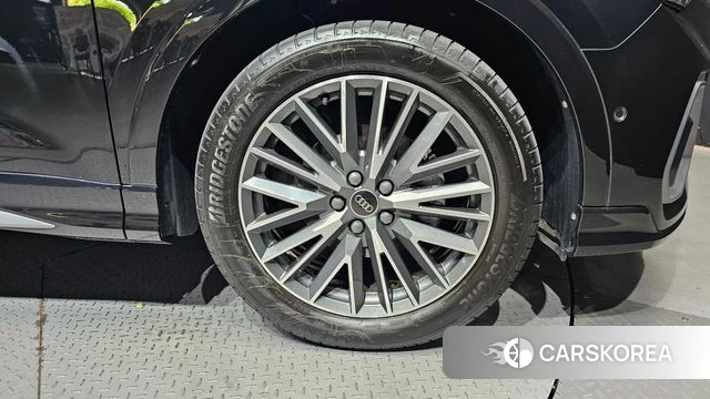 Audi Q3 (F3) id 4645459 из Кореи 13