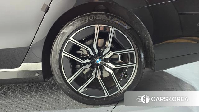 BMW 7 Series (G70) id 4432588 из Кореи 13