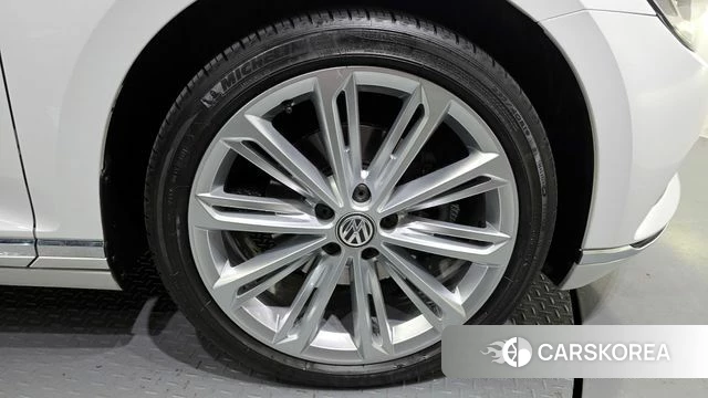Volkswagen Passat GT (B8) id 4435760 из Кореи 13