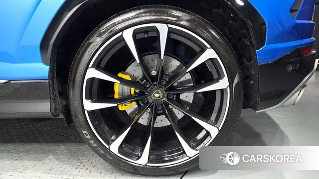 Lamborghini Urus id 4759184 из Кореи 13