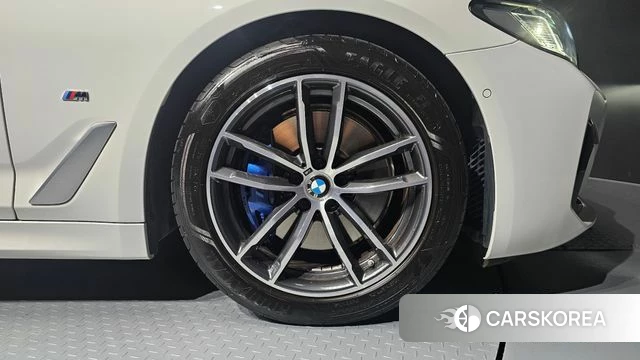 BMW 5 Series (G30) id 4692191 из Кореи 13