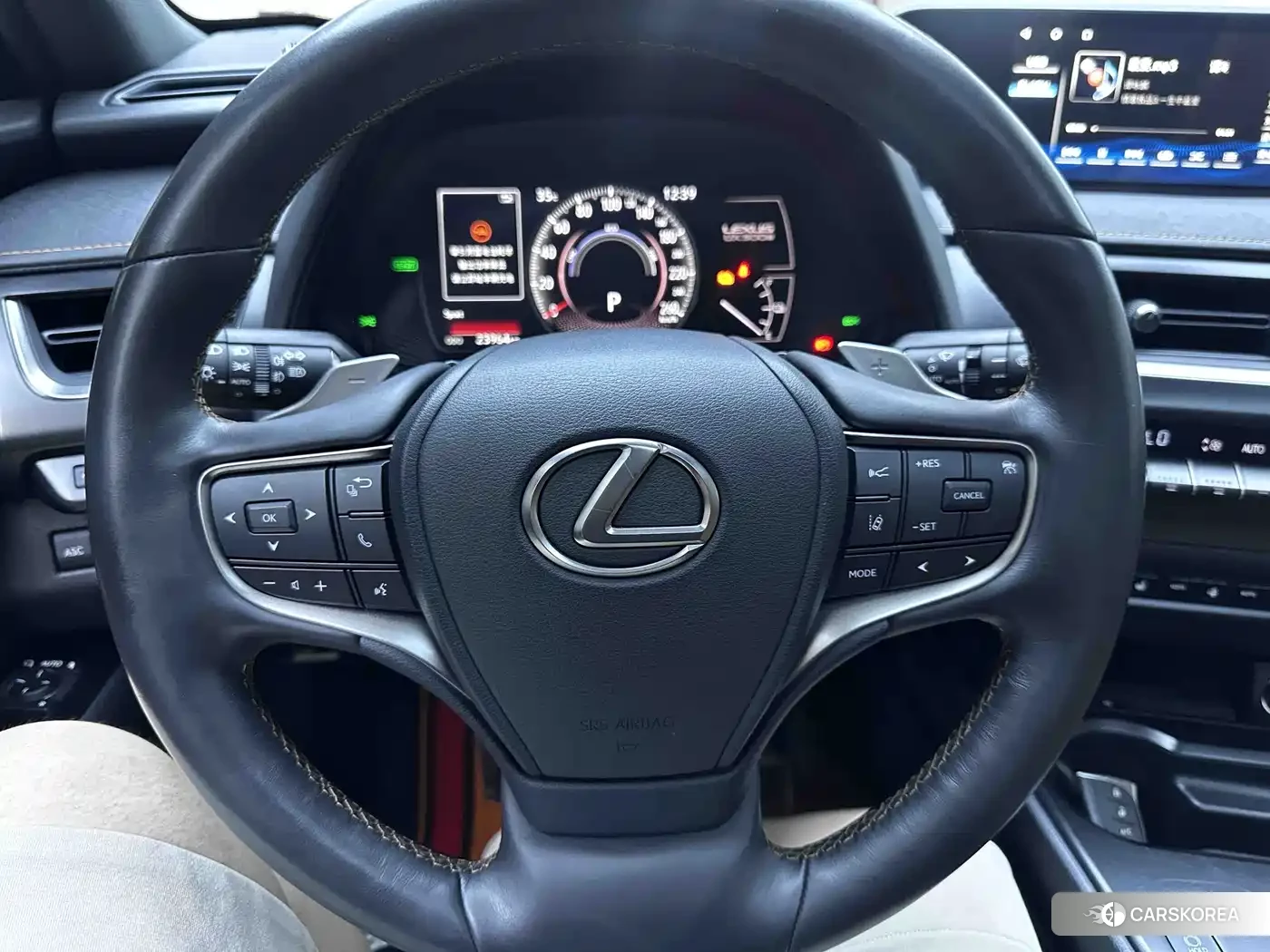 Lexus UX id 4622542 из Китая 13
