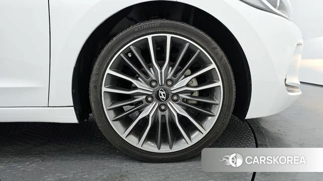 Hyundai Avante AD id 4351384 из Кореи 13