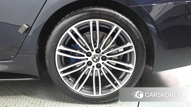 BMW 5 Series (G30) id 4907274 из Кореи 13