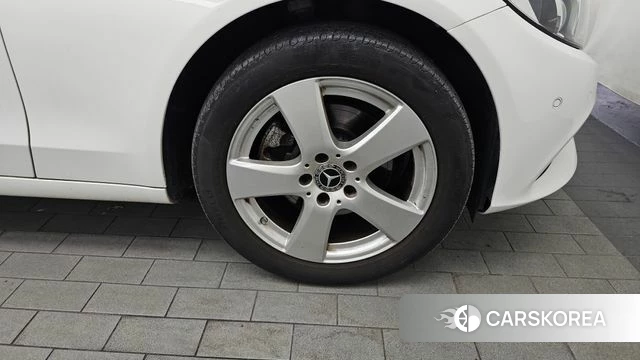 Mercedes-Benz C-Class W205 id 4491194 из Кореи 13