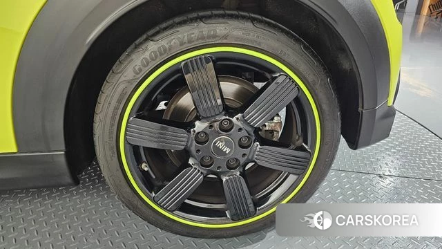 Mini Cooper S Convertible id 4702325 из Кореи 13