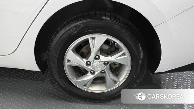Hyundai Avante (CN7) id 4283231 из Кореи 13