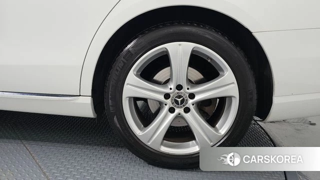 Mercedes-Benz E-Class W213 id 4596390 из Кореи 13
