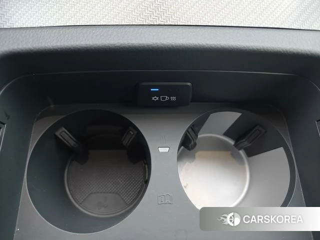 Audi Q5L id 3920685 из Китая 13