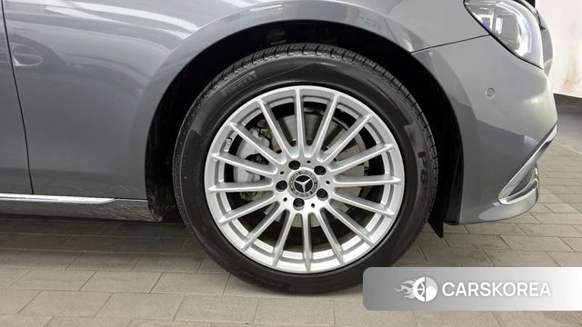 Mercedes-Benz E-Class W213 id 4231916 из Кореи 13